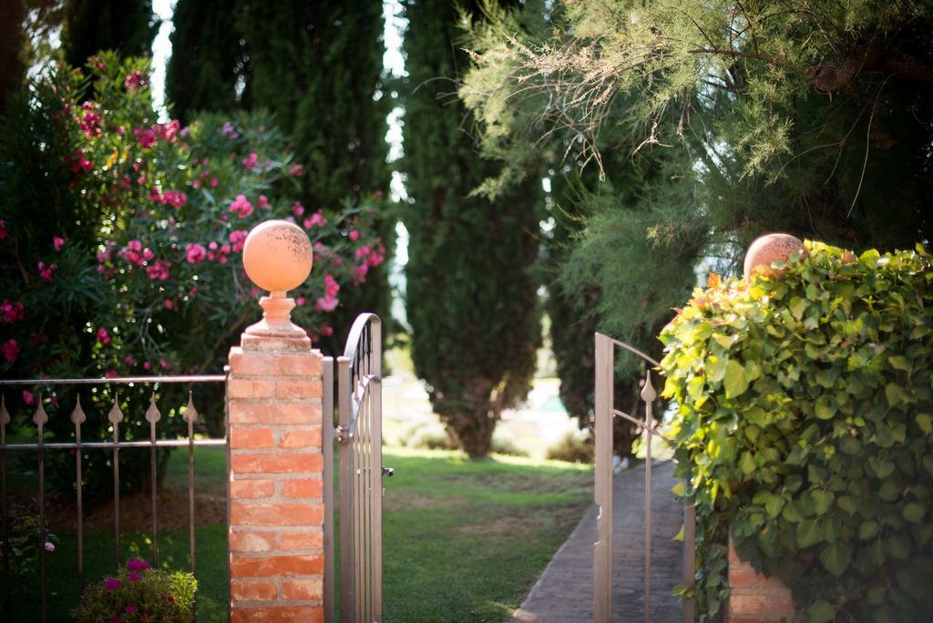 Agriturismo Palazzo Val Del Sasso Villa Villastrada  Exterior photo